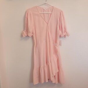 LC LAUREN CONRAD WOMEN'S RUFFLE WRAP DRESS PEACHY PINK PINSTRIPE SIZE MEDIUM NWT
